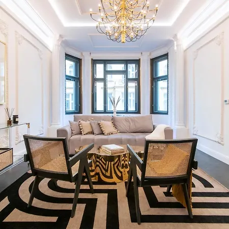 Apartment Antique Glam In Old Town *